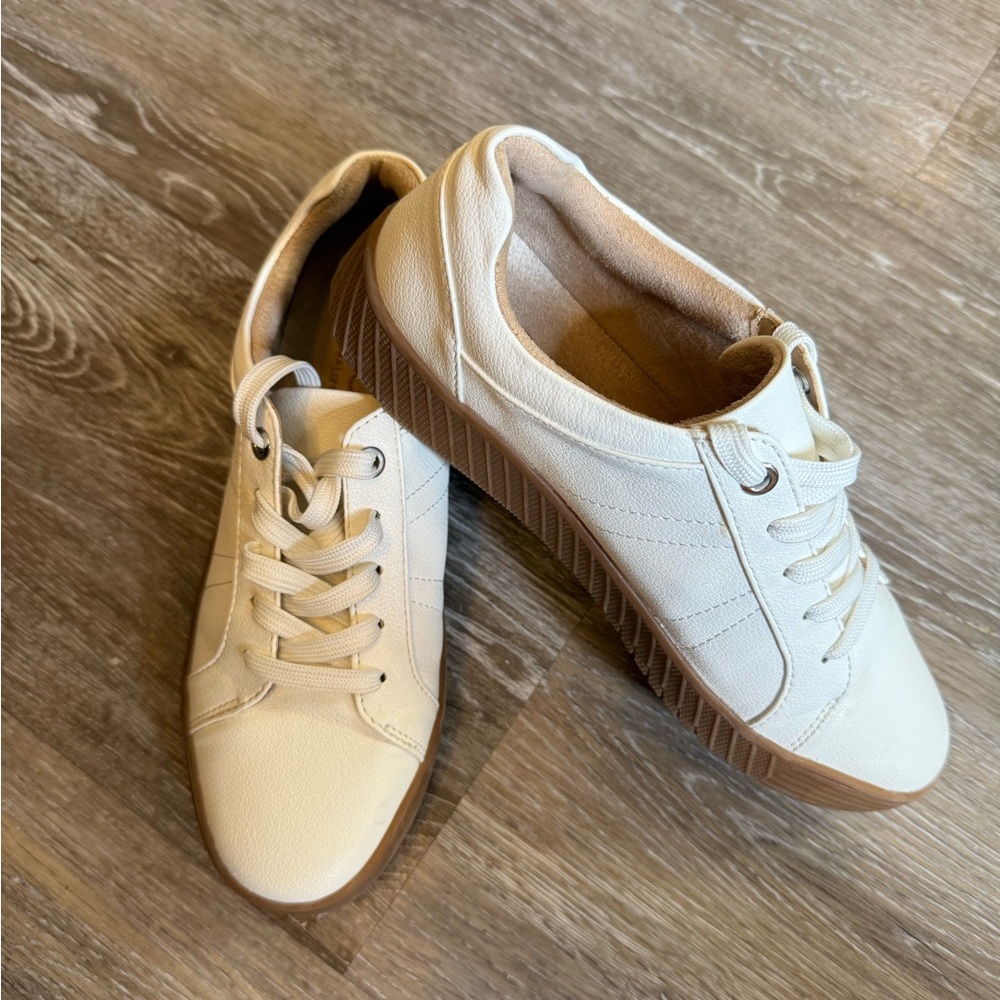 Naturalizer Soul Lace-Up Platform-Trim Sneakers